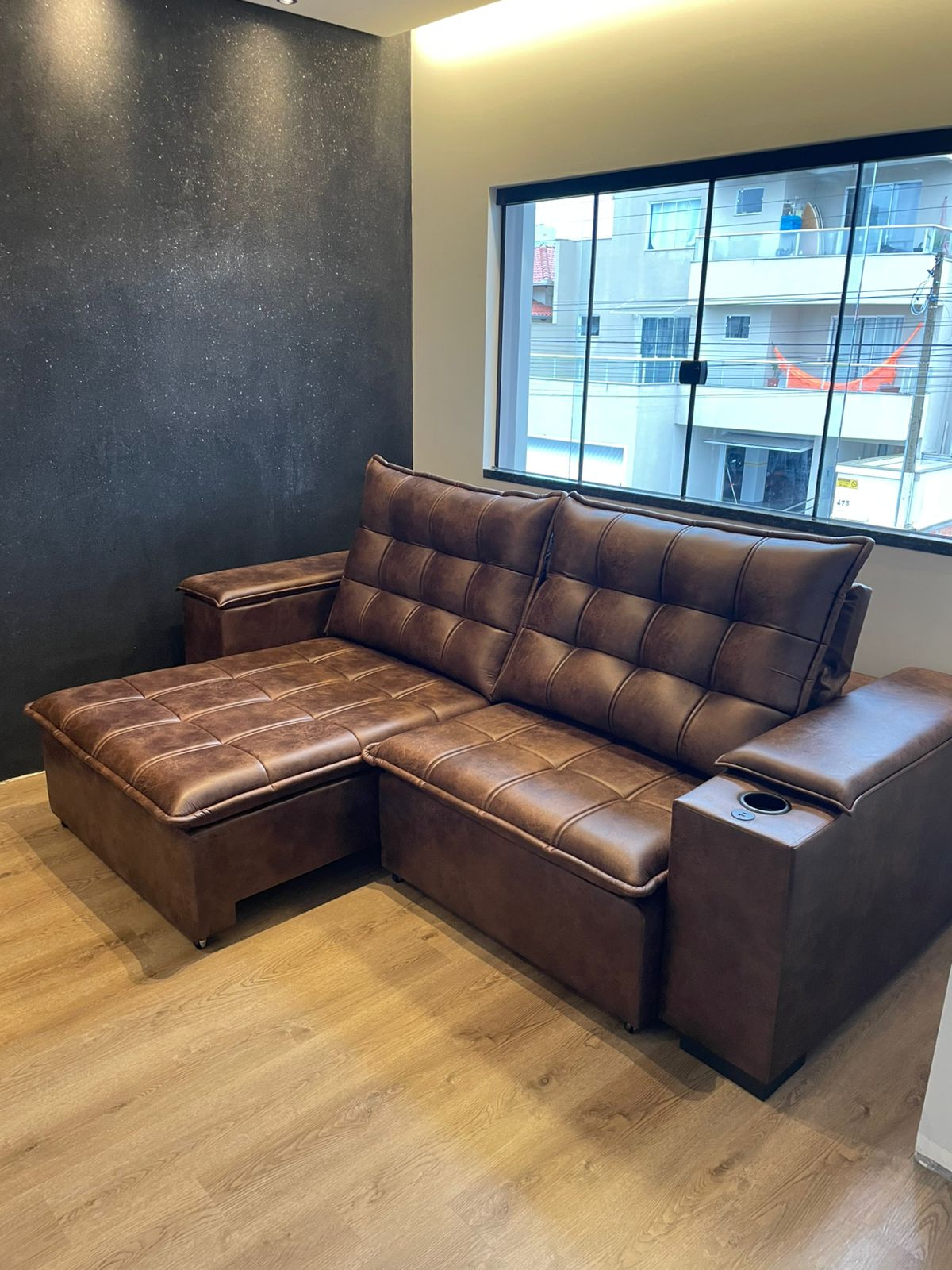ESTOFADO ADELAIDE - Specifications